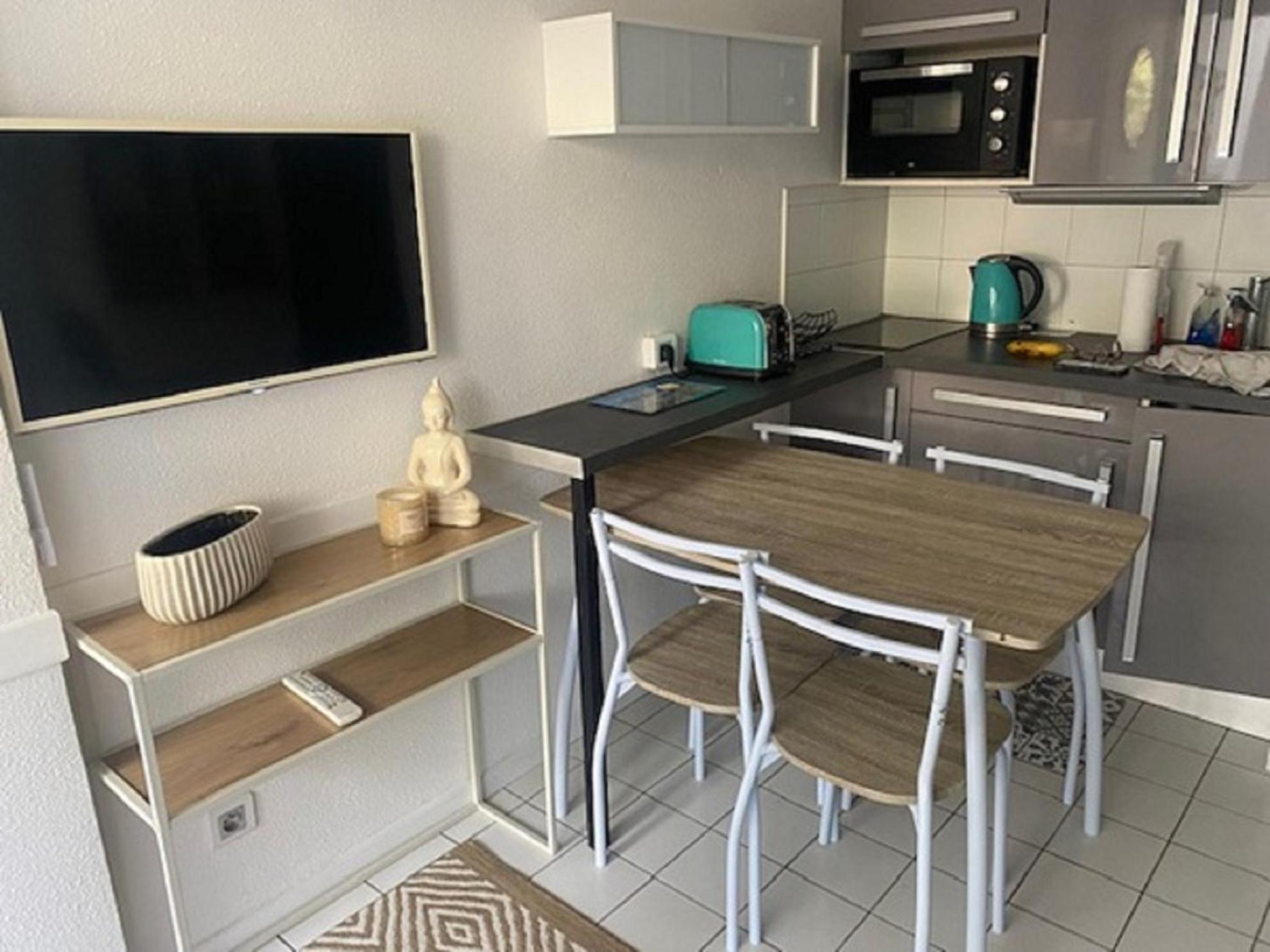 Vittoria Immobilier 6 -Reglement Sur Place - Cheques Vacances Acceptes Ла Гранде-Моте Стая снимка
